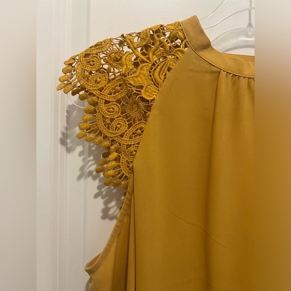 Mustard Lace Sleeve Open Back Top - Picture 13 of 14